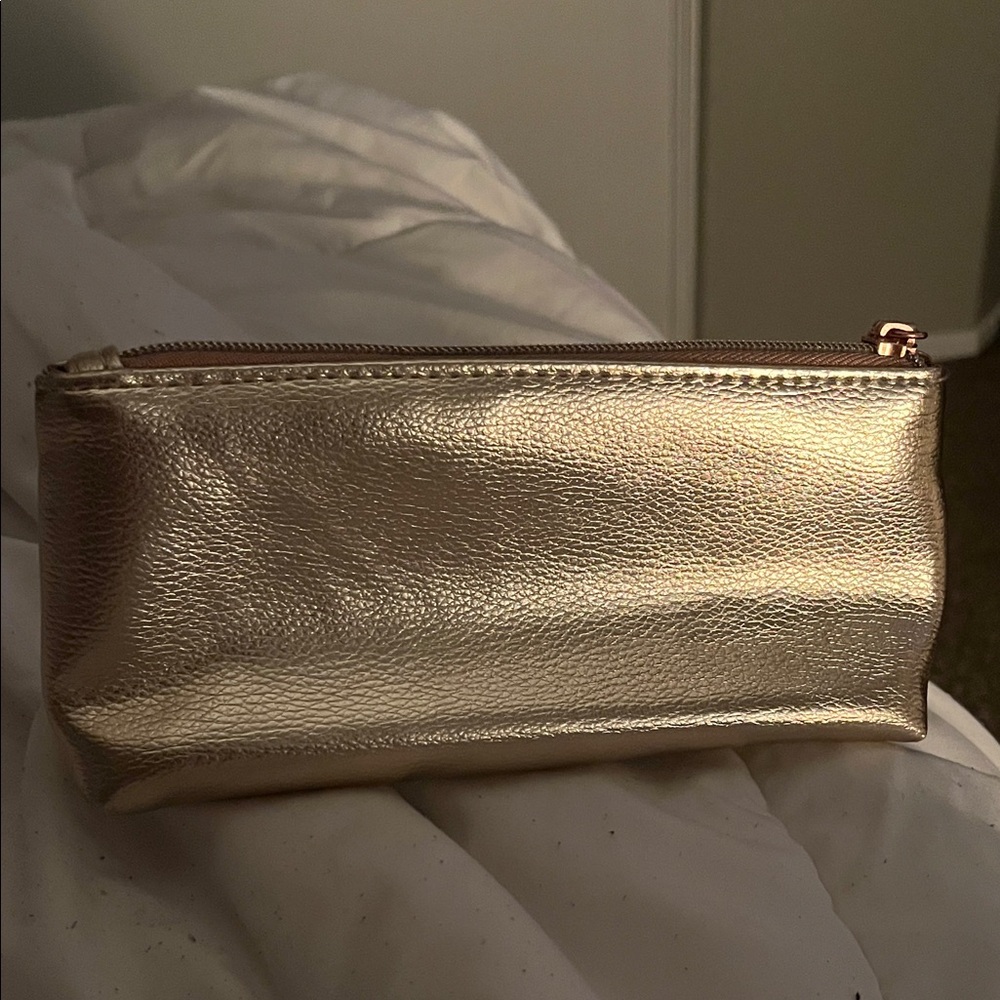 Elegant Rose-Gold Women's Cosmetic Bag
